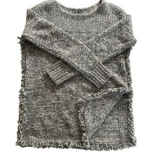 ANN TAYLOR cable knit sweater. Fringed, boxy, generous sz small, wool blend gray